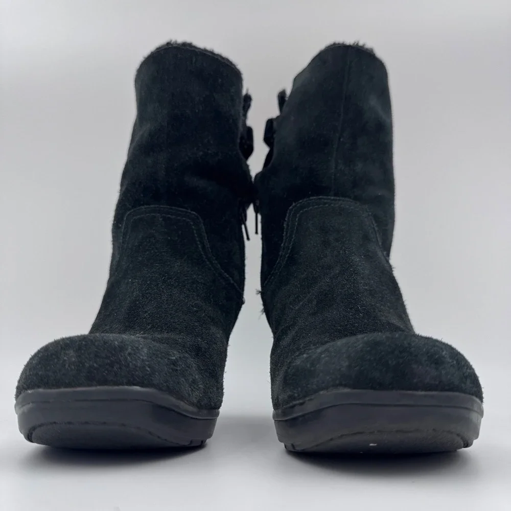 Clarks Womens Black Suede Faux‎ Fur Lined Ankle Boots Block Heel Size 7W 39384